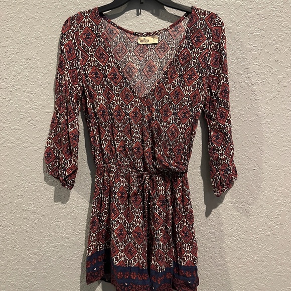 Hollister Cute Romper - Size S - Picture 1 of 8